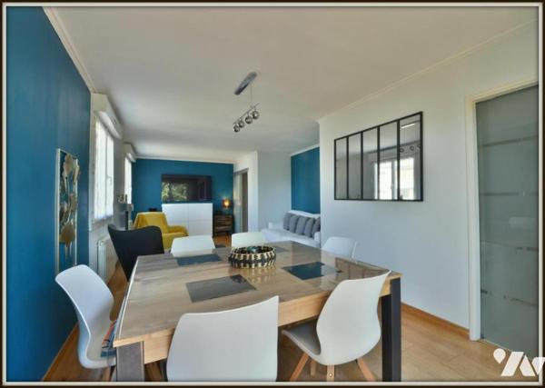 LE RHEU GRAND APPARTEMENT TRIPLEX EN CENTRE VILLE