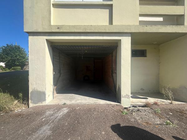 GARAGE PARAY-LE-MONIAL !!!