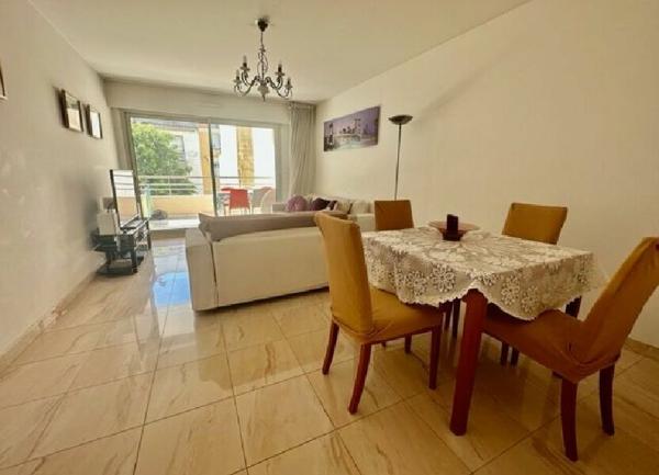 Appartement à vendre    3 pièces • 62,65 m2 Nice