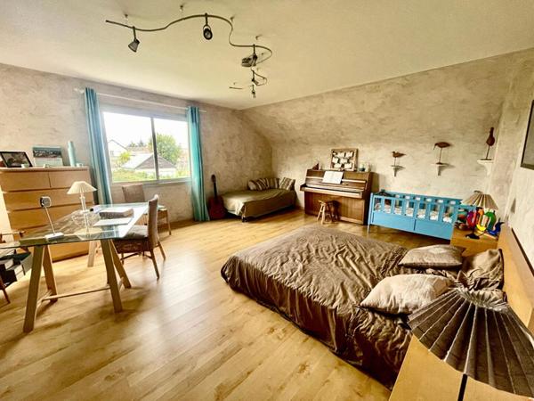 A VENDRE - 44370 VARADES -  MAISON 11 PIECES