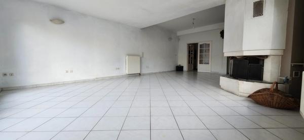 Maison de 186 m² - 5 chambres - jardin - hangar de 45 m²