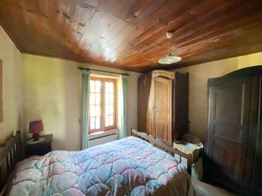 Maison à vendre à Glénat dans le Cantal (15150), ref : 15061-56