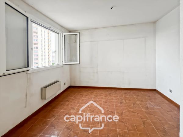 Appartement à vendre 3 pièces TOULON (83) - La Rode - Le Toucan - 10ème étage