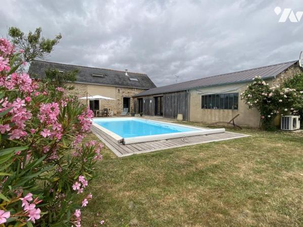 MAISON  250M² - Avec piscine et dépendances 