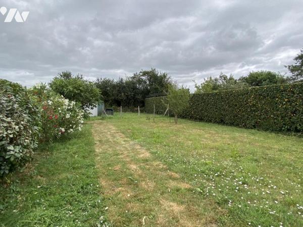 MAISON  250M² - Avec piscine et dépendances 