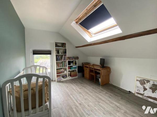 MAISON  250M² - Avec piscine et dépendances 