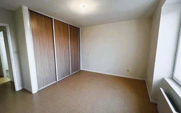 Appartement à louer    3 pièces •  Hagetmau