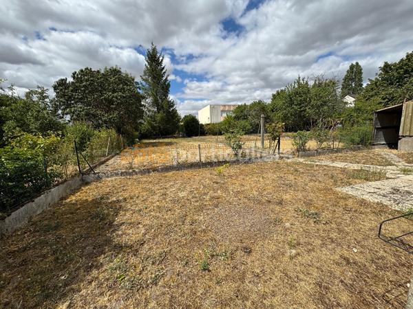 Vente
                Maison82,4 m² - 5 Pièces -
                    LA CHAPELLE SAINT MESMIN (45380)