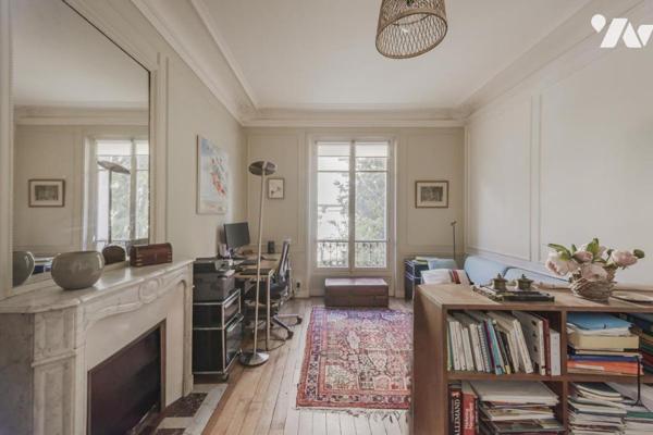 NEUILLY SUR SEINE - QUARTIER LONGCHAMP. PROCHE METRO. 5 PIECES. 127 m².