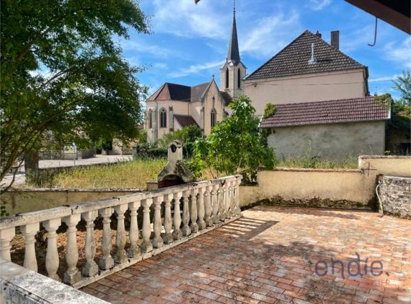 maison de 5 pièces (130 m²) à VELLOREILLE LES CHOYE