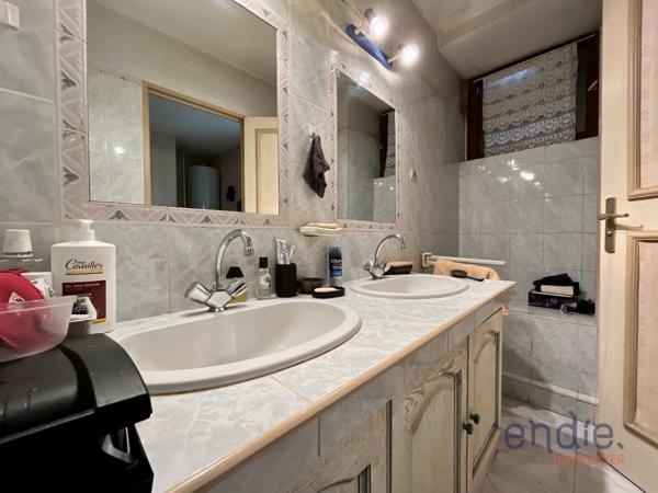 maison de 5 pièces (130 m²) à VELLOREILLE LES CHOYE