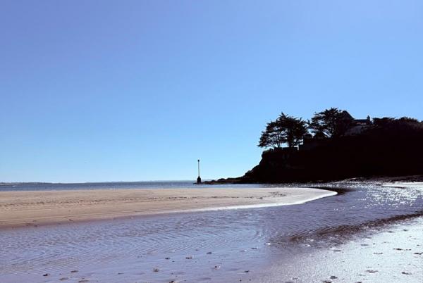Spacieuse maison entièrement rénovée – entre bourg et plages à Clohars-Carnoët