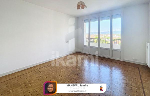 Appartement avec balcon et vue !