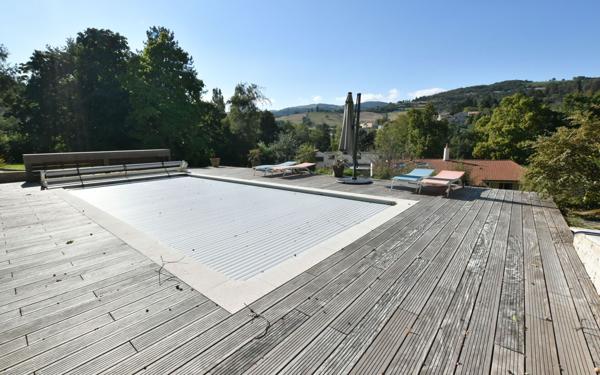 Maison à vendre    6 pièces • 218,50 m2 Vaugneray