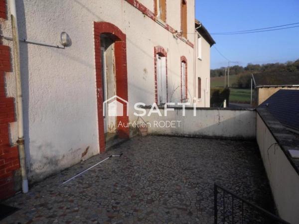 Maison de caractère 4 chambres.