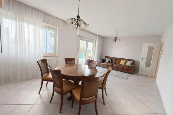 Appartement avec garage et balcon