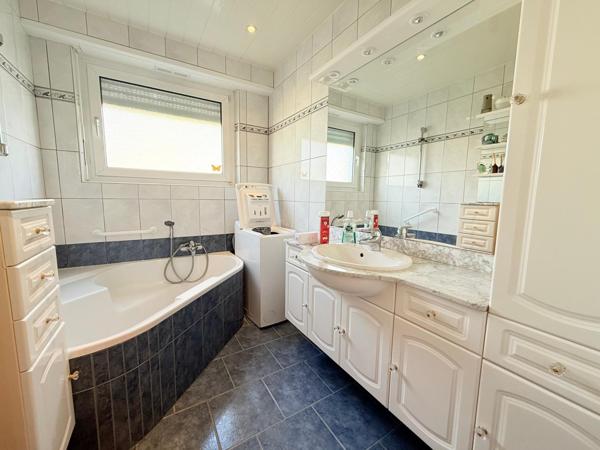 Appartement avec garage et balcon