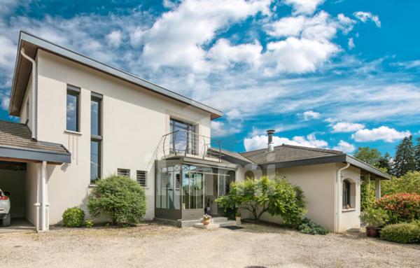 Maison 6 pièces - Coublevie - 195 m2 habitables