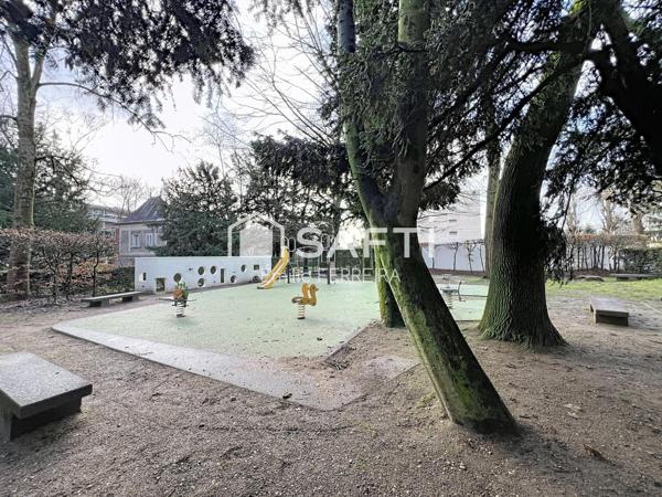 EXCLUSIVITE - Appartement avec de beaux volumes - Proche de toutes commodités