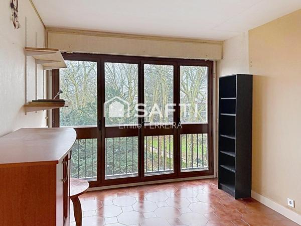 EXCLUSIVITE - Appartement avec de beaux volumes - Proche de toutes commodités