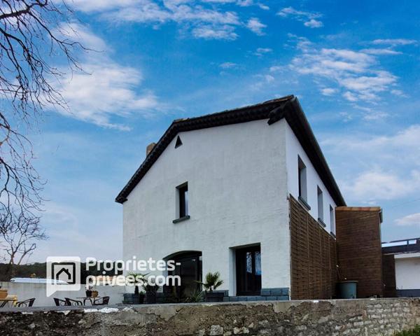 Maison  9 pièces avec  potentiel commercial ou locatif-  Saint Paul le jeune