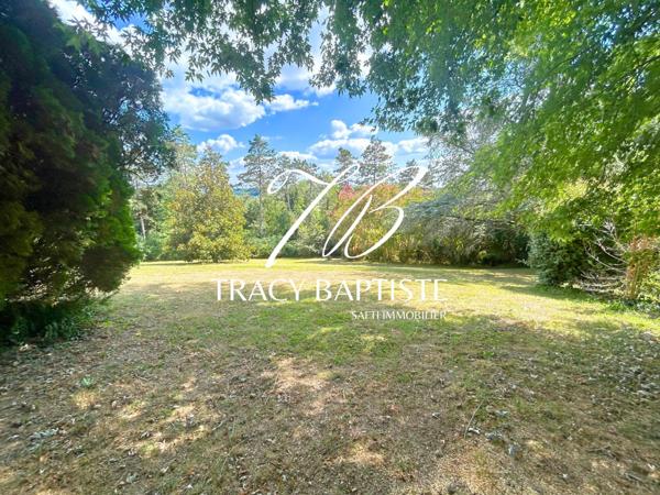 Montauban – Propriété de caractère sur 12 407 m² avec +3 000 m² en zone constructibles