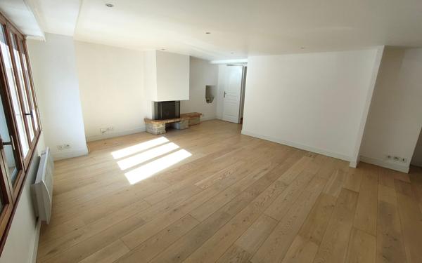 Appartement à vendre    5 pièces • 162 m2 Rozay-en-Brie