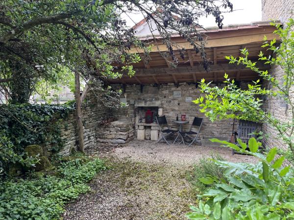 Maison spacieuse à l'orée d'un village