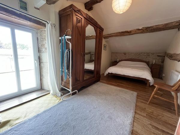 Maison spacieuse à l'orée d'un village