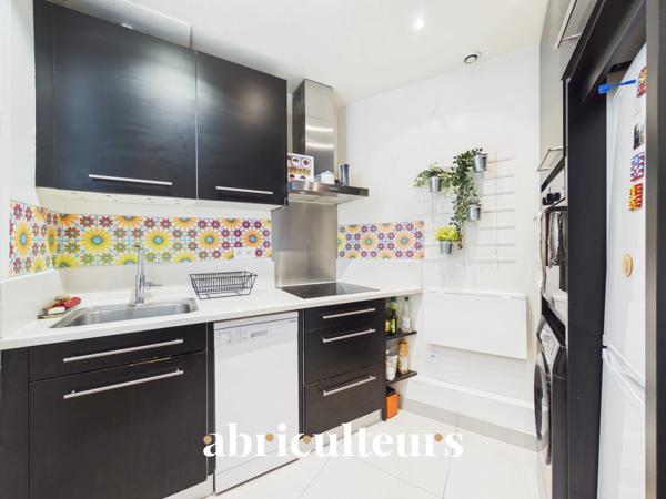 Appartement 3 pièces au pied du Sacré Cœur en Montmartre (75018)