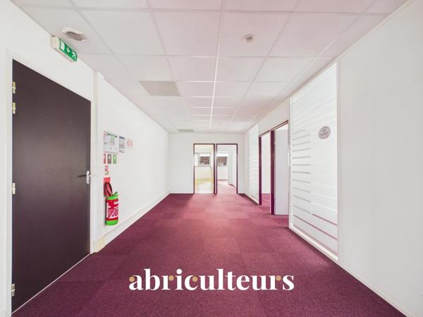 Bureaux lumineux et climatisés en vente à Chartres ZAC du parc d'Archevilliers 28000
