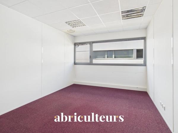 Bureaux lumineux et climatisés en vente à Chartres ZAC du parc d'Archevilliers 28000