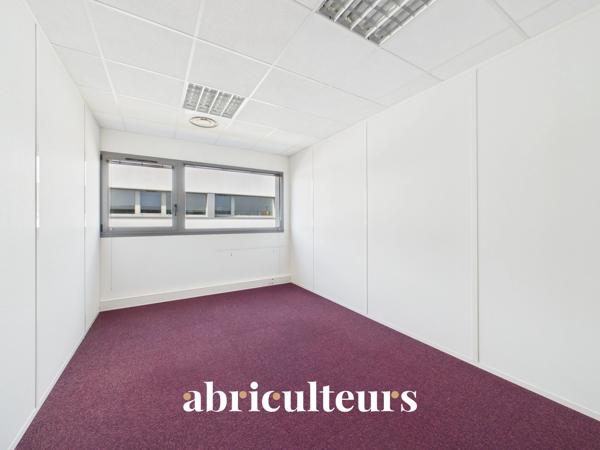Bureaux lumineux et climatisés en vente à Chartres ZAC du parc d'Archevilliers 28000
