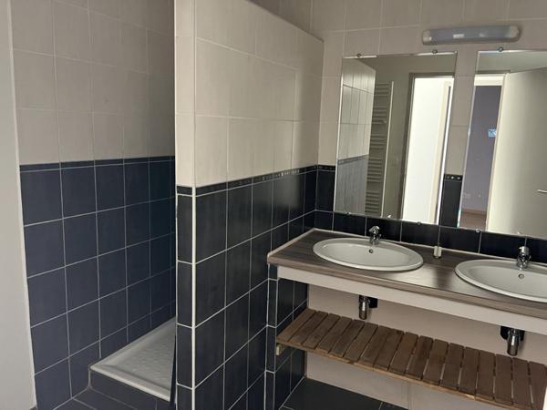 Immeuble à vendre 337 900 € Saint-Sever 220 m² DPE C