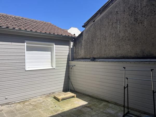 Immeuble à vendre 337 900 € Saint-Sever 220 m² DPE C