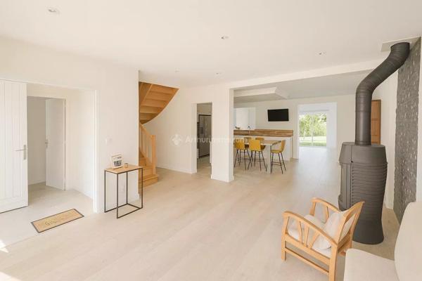 Vente                                                      Maison
                        
                     6 pièces                      150 m2                     à Champs-sur-Marne