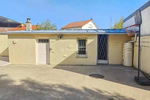 Vente                                                      Maison
                        
                     6 pièces                      150 m2                     à Champs-sur-Marne