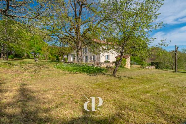 Mauvezin (32120) Maison de campagne rénovée à proximité des commodités