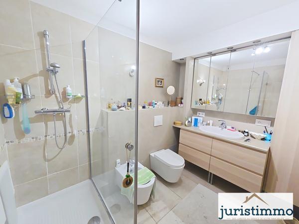 Orange (84100) Opportunité à Orange : Appartement de standing avec ascenseur, situé au 3? étage de la résidence sécurisée Sul