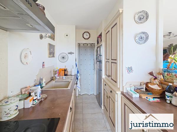 Orange (84100) Opportunité à Orange : Appartement de standing avec ascenseur, situé au 3? étage de la résidence sécurisée Sul