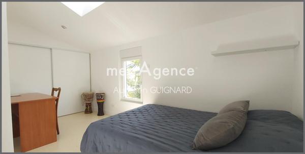 Maison à Bressuire, 79300 - 12 pièces 217m²