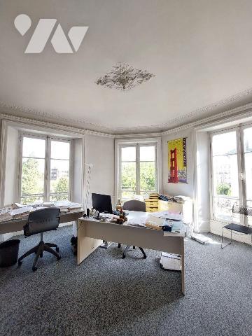 À VENDRE - RENNES CENTRE-VILLE (35)  - Ensemble de bureaux  de 190 m²au 2 étage d'un immeuble s...