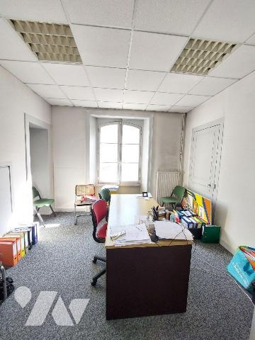 À VENDRE - RENNES CENTRE-VILLE (35)  - Ensemble de bureaux  de 190 m²au 2 étage d'un immeuble s...