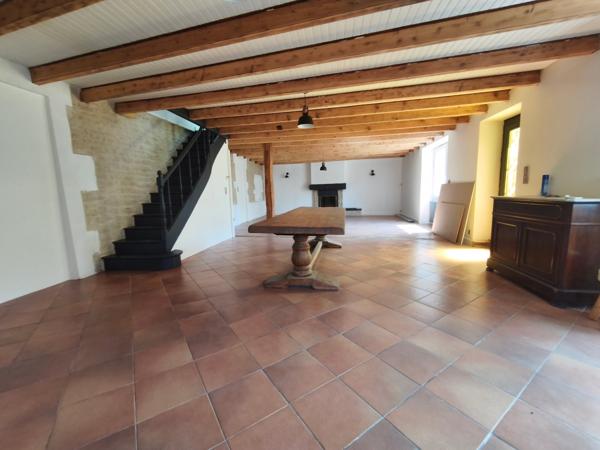 Maison Ancienne T4 avec cour