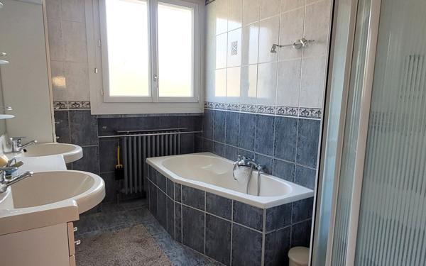 Maison à vendre    4 pièces • 110,96 m2 Saint-Chamond