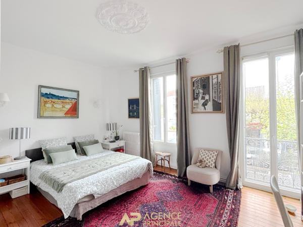 Maison 8 pièces - 180m2 - piscine - jardin - La Genette - La Rochelle €998 000 ** - Référence ND643D2