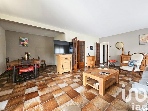 Maison 5 pièces de 145 m² à Bompas (66430)