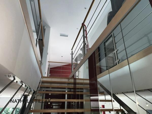 La chapelle St Mesmin, proche Orleans, maison d arrchitecte de 200 m² à vendre, piscine, vue dégagée sur les bois, terrain 1700 m²