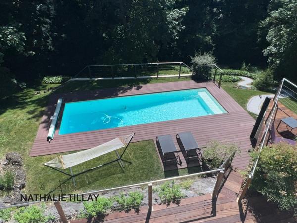 La chapelle St Mesmin, proche Orleans, maison d arrchitecte de 200 m² à vendre, piscine, vue dégagée sur les bois, terrain 1700 m²