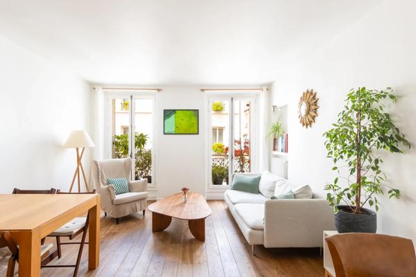 Appartement Paris 18 e - ABBESSES / LEPIC